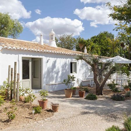 Amago Guesthouse Santa Barbara de Nexe Exterior photo