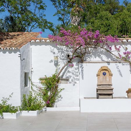 Amago Guesthouse Santa Barbara de Nexe Exterior photo